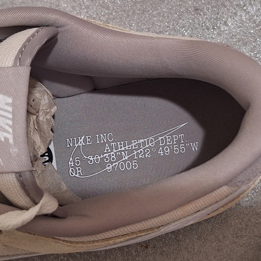 Nike Dunk Low - Picture 6 of 6